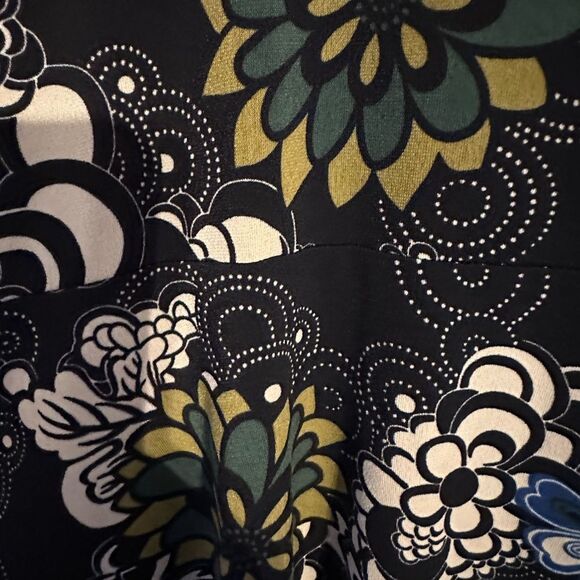 Kokoon Women’s Flowy A-Line Floral Skirt. Size XS - Picture 6 of 6